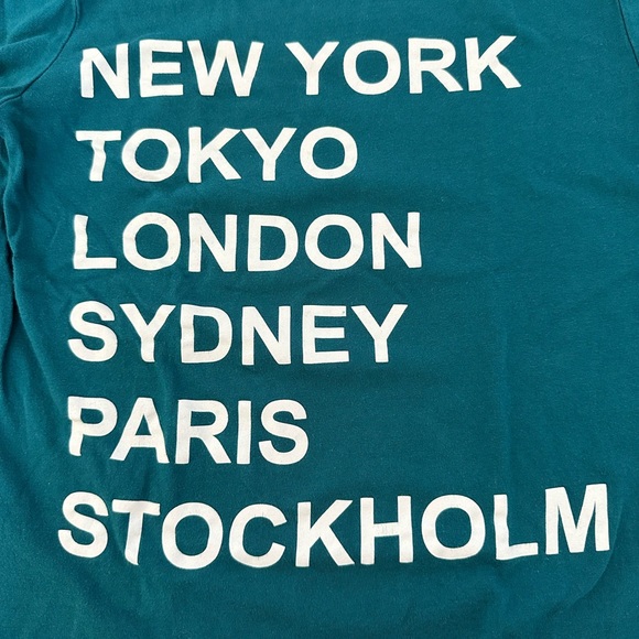 H&M long sleeve shirt set of 3, size 6-7 - Picture 2 of 4